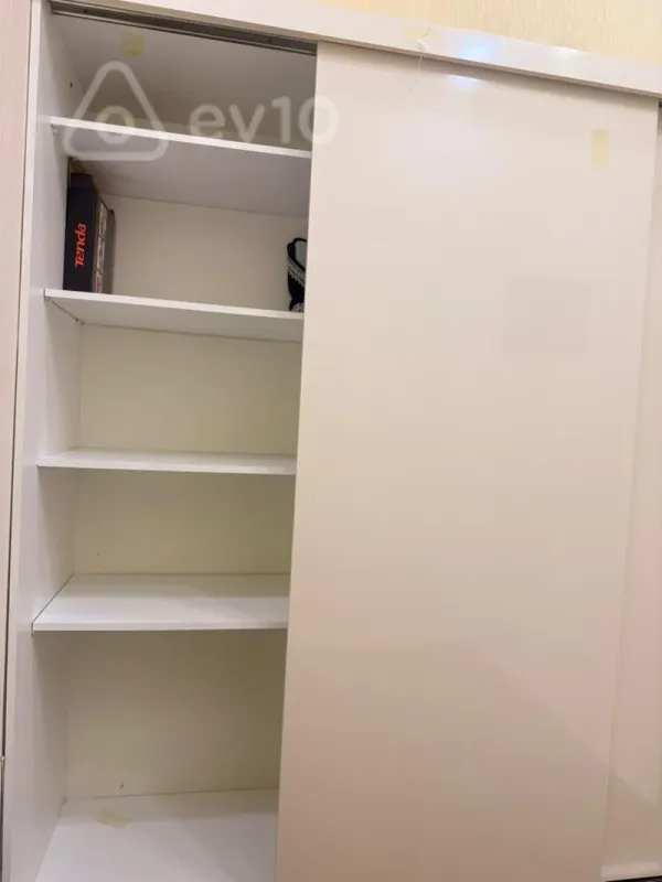 Kirayə verilir 2 otaqlı yeni tikili 64 m²