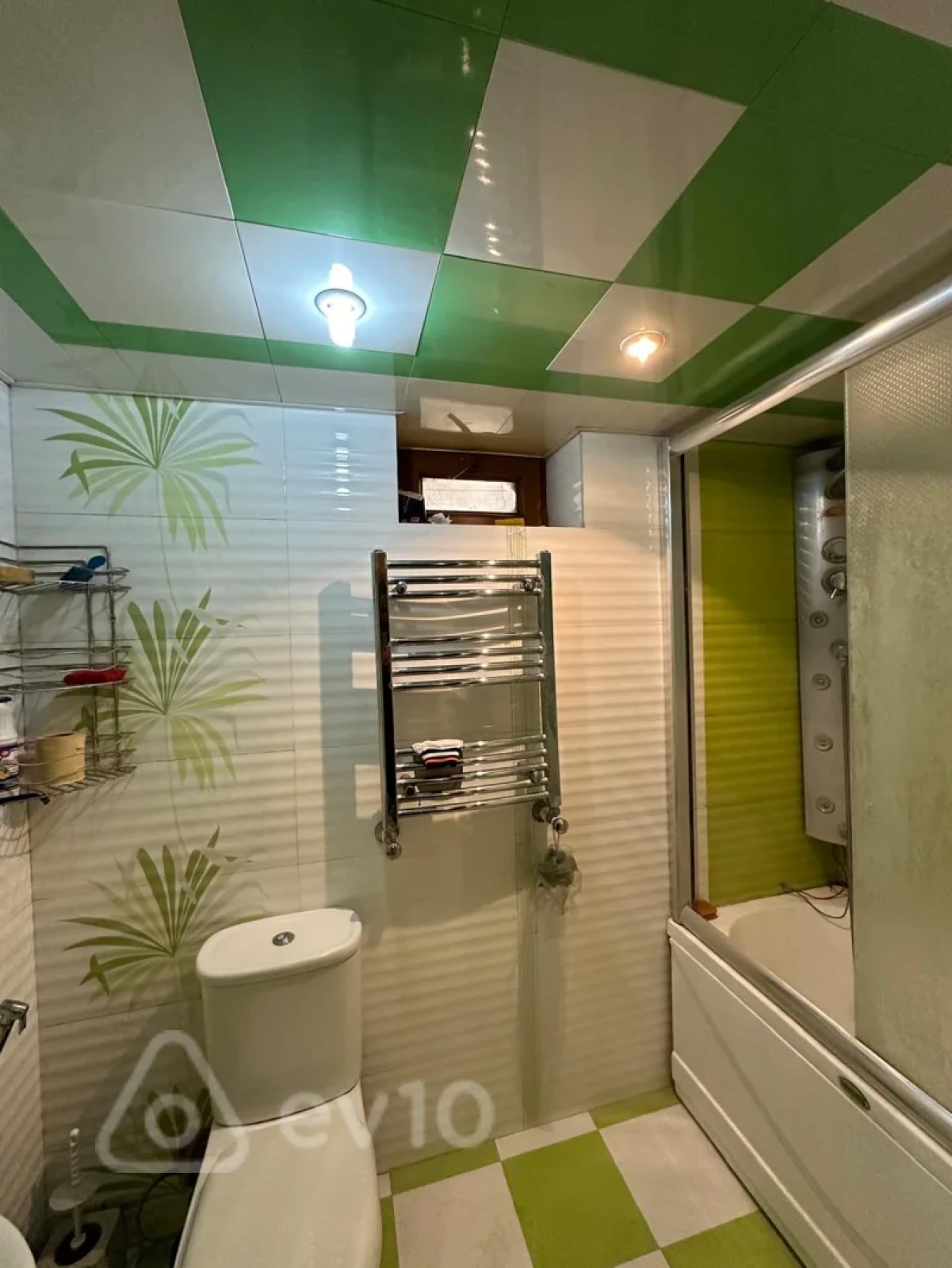 Kirayə verilir 8 otaqlı həyət evi 305 m²