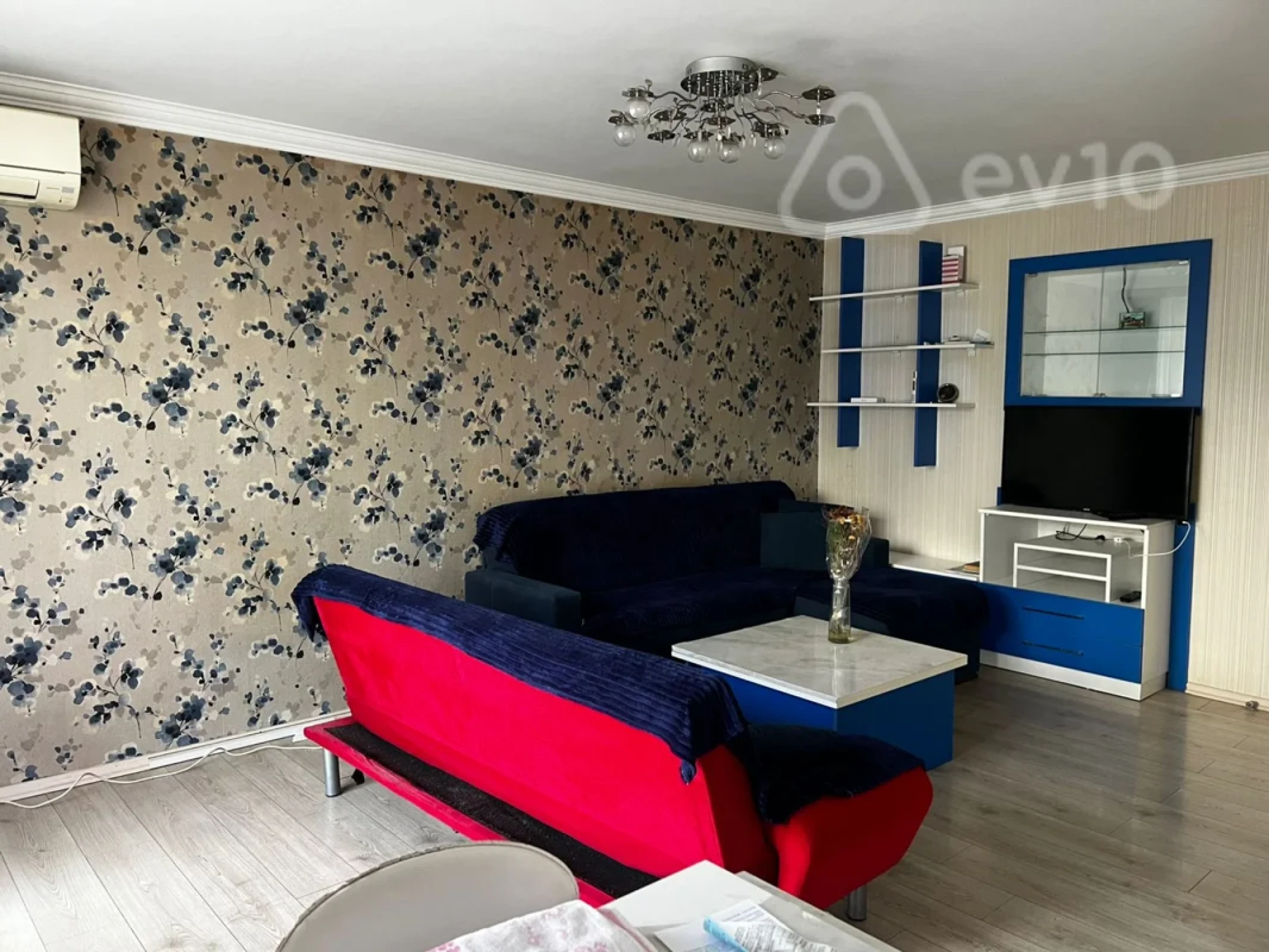 Kirayə verilir 3 otaqlı köhnə tikili 68 m²