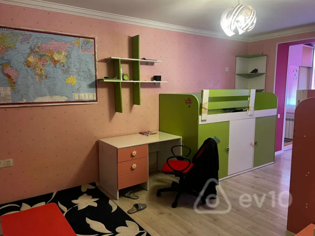 Kirayə verilir 3 otaqlı köhnə tikili 68 m²