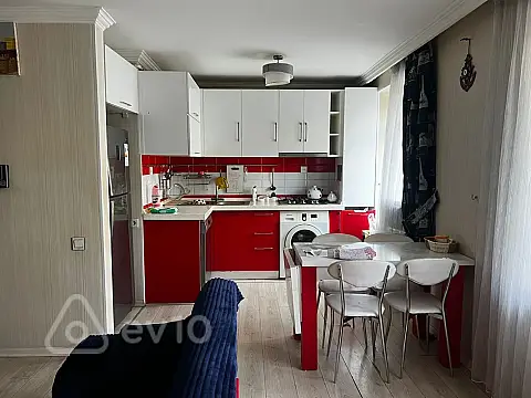 Kirayə verilir 3 otaqlı köhnə tikili 68 m²