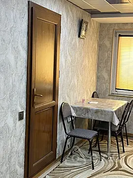 Kirayə verilir 3 otaqlı köhnə tikili 94 m²