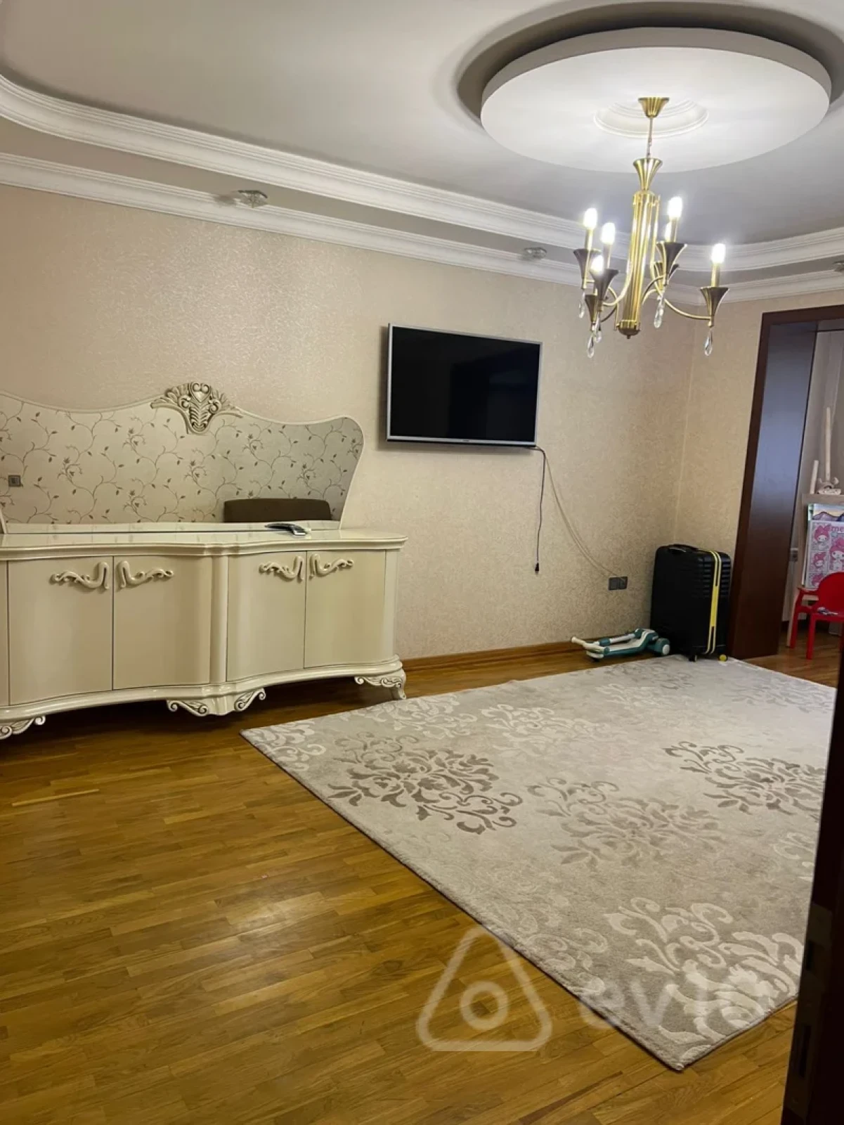 Kirayə verilir 3 otaqlı köhnə tikili 94 m²