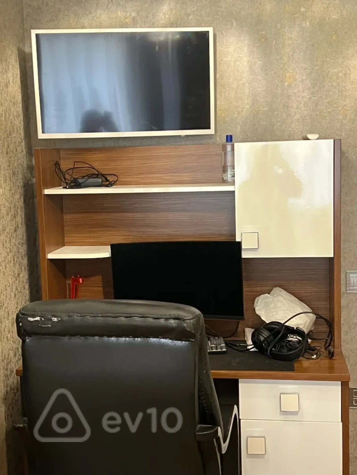 Kirayə verilir 3 otaqlı köhnə tikili 94 m²