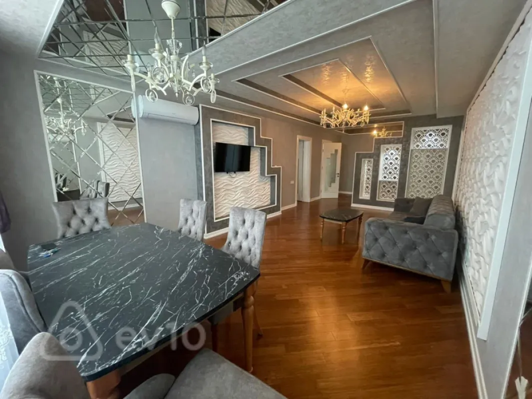 Kirayə verilir 2 otaqlı yeni tikili 90 m²
