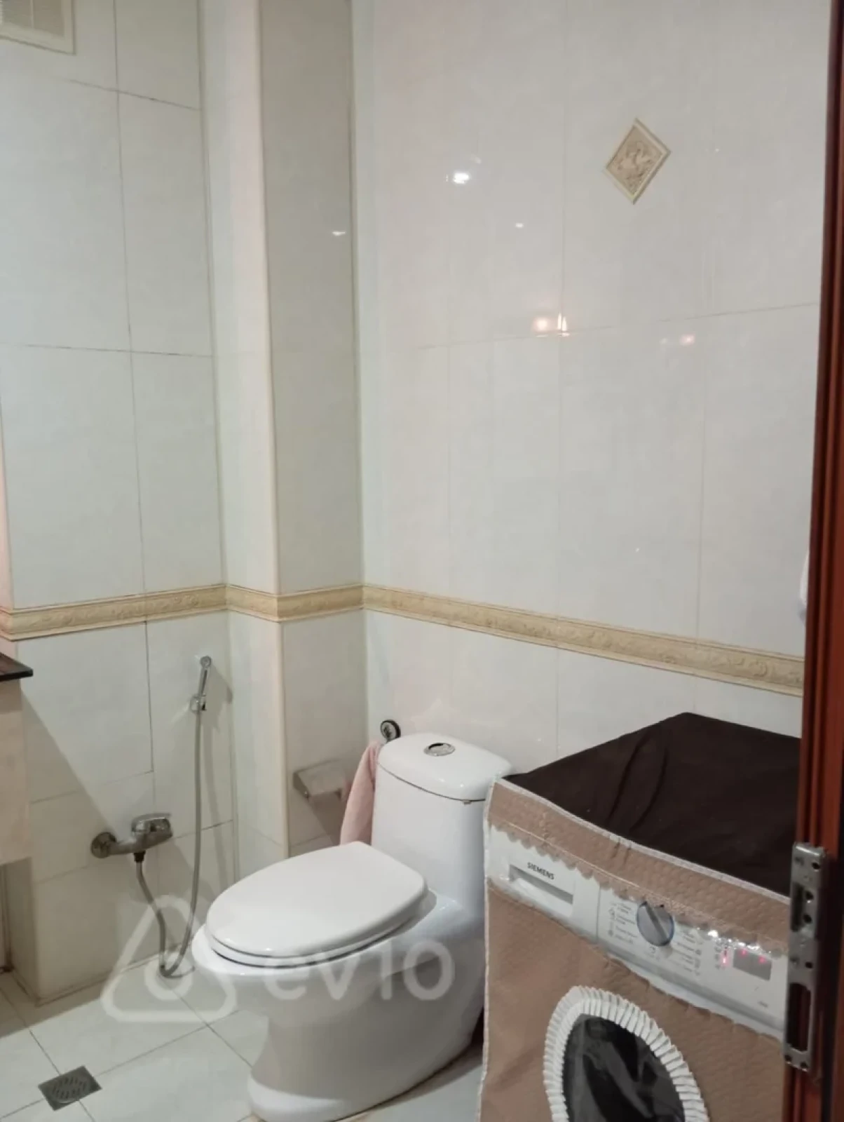Satılır 3 otaqlı köhnə tikili 90 m²