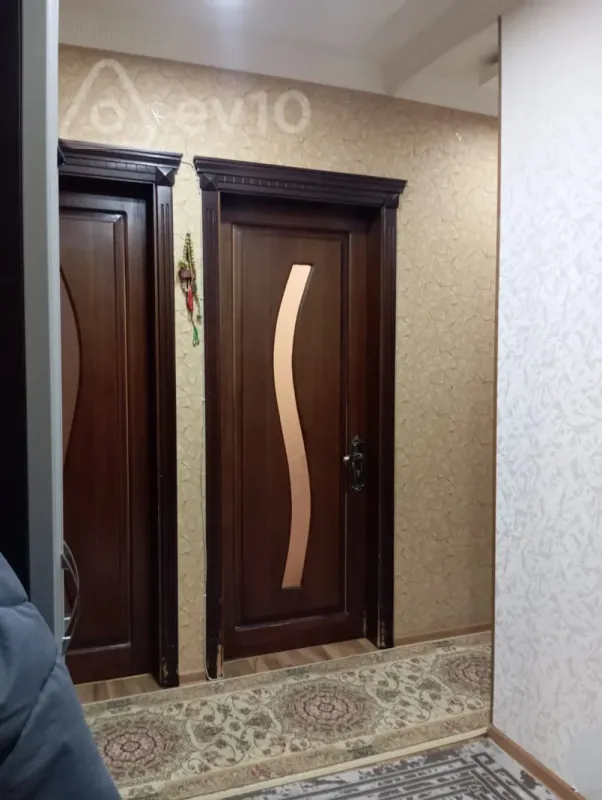 Satılır 3 otaqlı köhnə tikili 90 m²