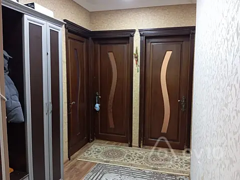 Satılır 3 otaqlı köhnə tikili 90 m²