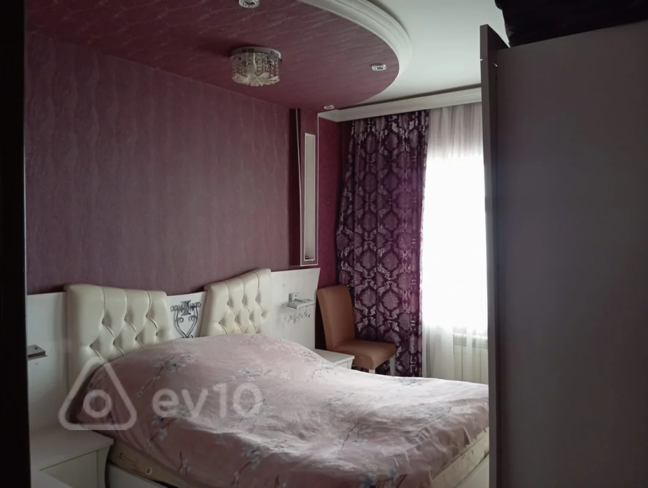 Satılır 3 otaqlı köhnə tikili 90 m²