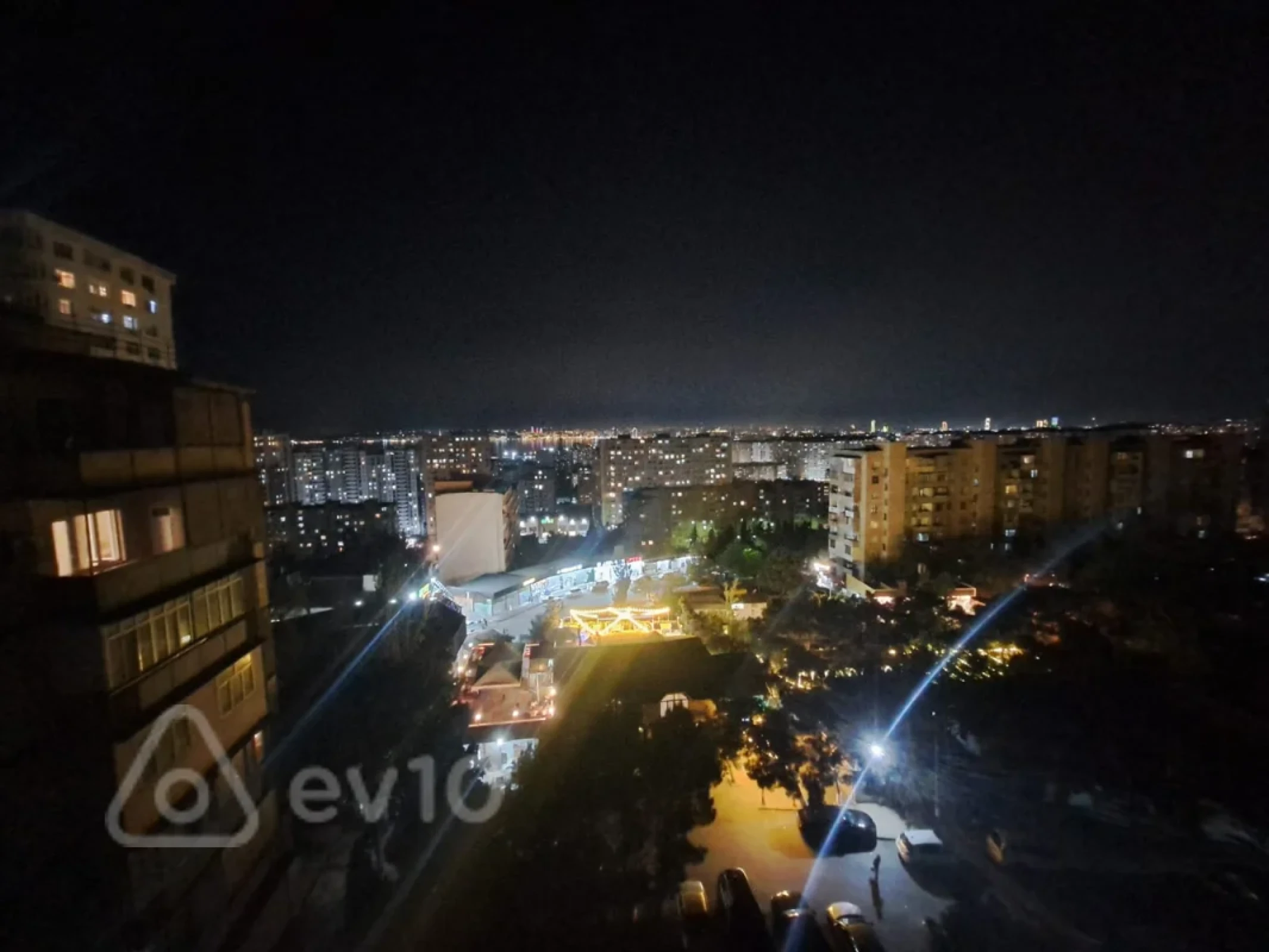 Satılır 2 otaqlı köhnə tikili 55 m²
