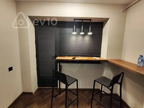 Satılır 2 otaqlı köhnə tikili 64 m²