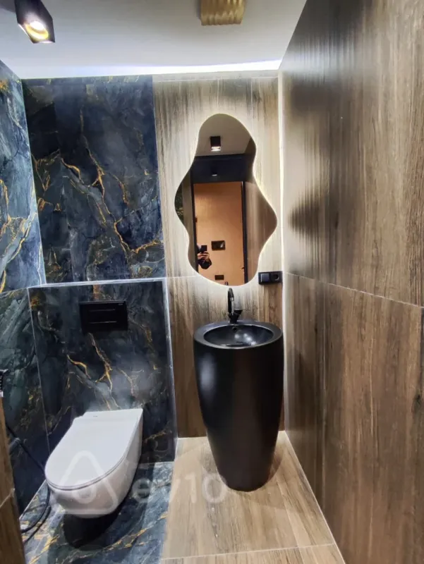 Satılır 2 otaqlı köhnə tikili 64 m²