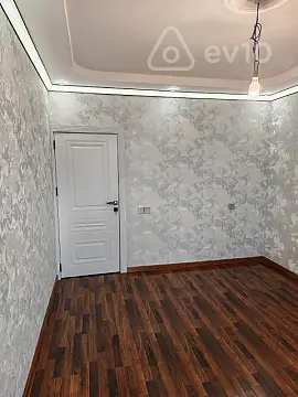 Satılır 3 otaqlı köhnə tikili 100 m²