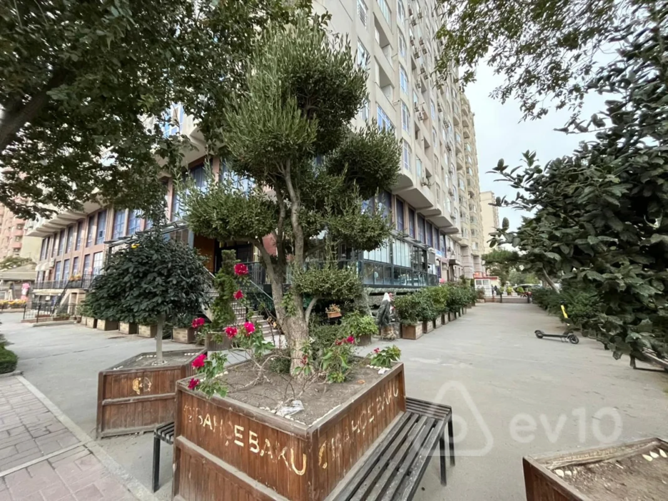 Satılır 2 otaqlı yeni tikili 66 m²