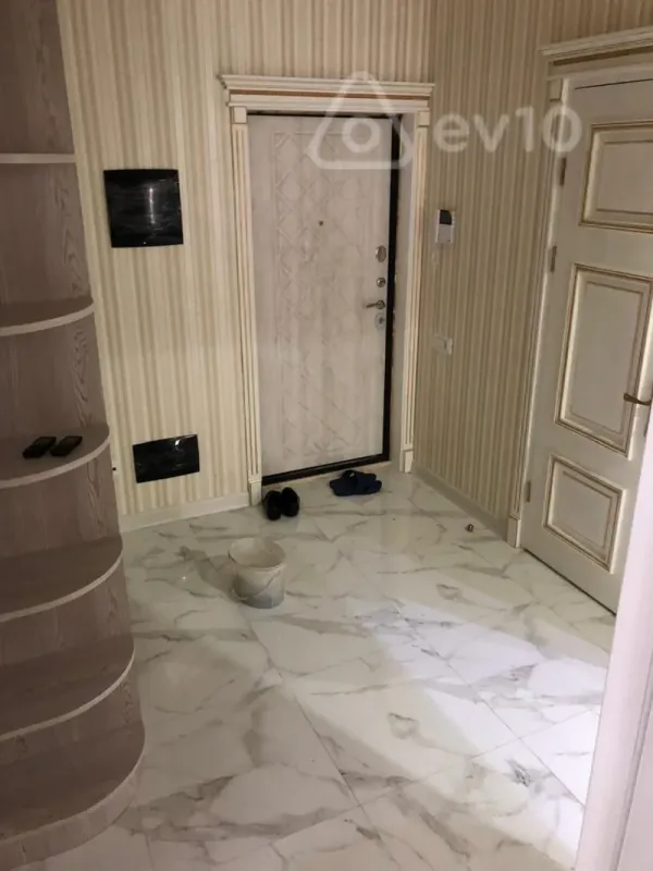 Kirayə verilir 3 otaqlı yeni tikili 120 m²