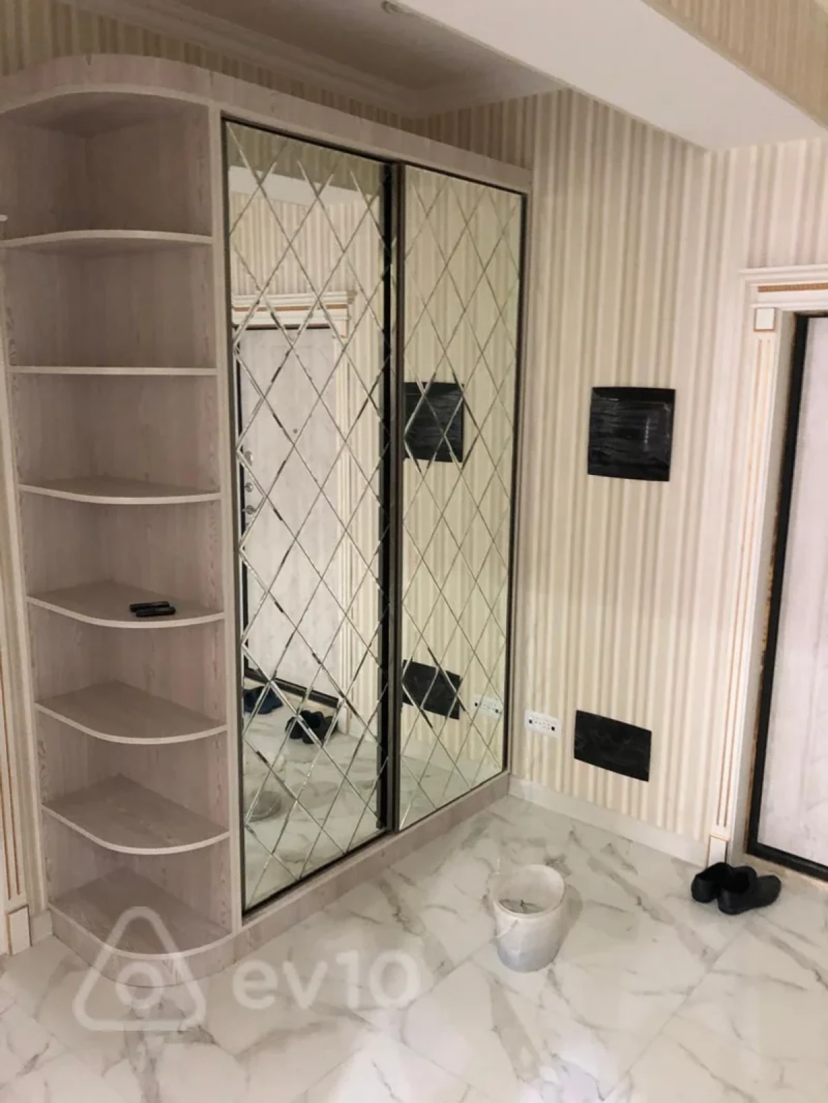 Kirayə verilir 3 otaqlı yeni tikili 120 m²