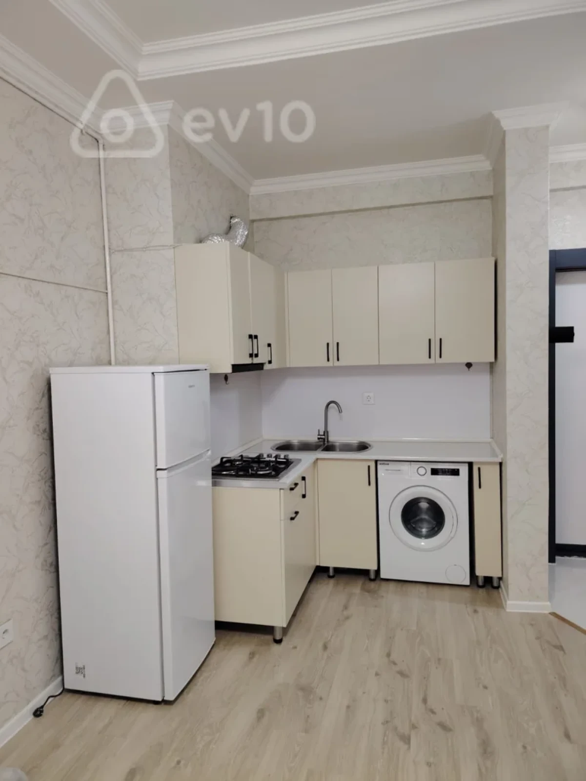 Kirayə verilir 2 otaqlı yeni tikili 55 m²