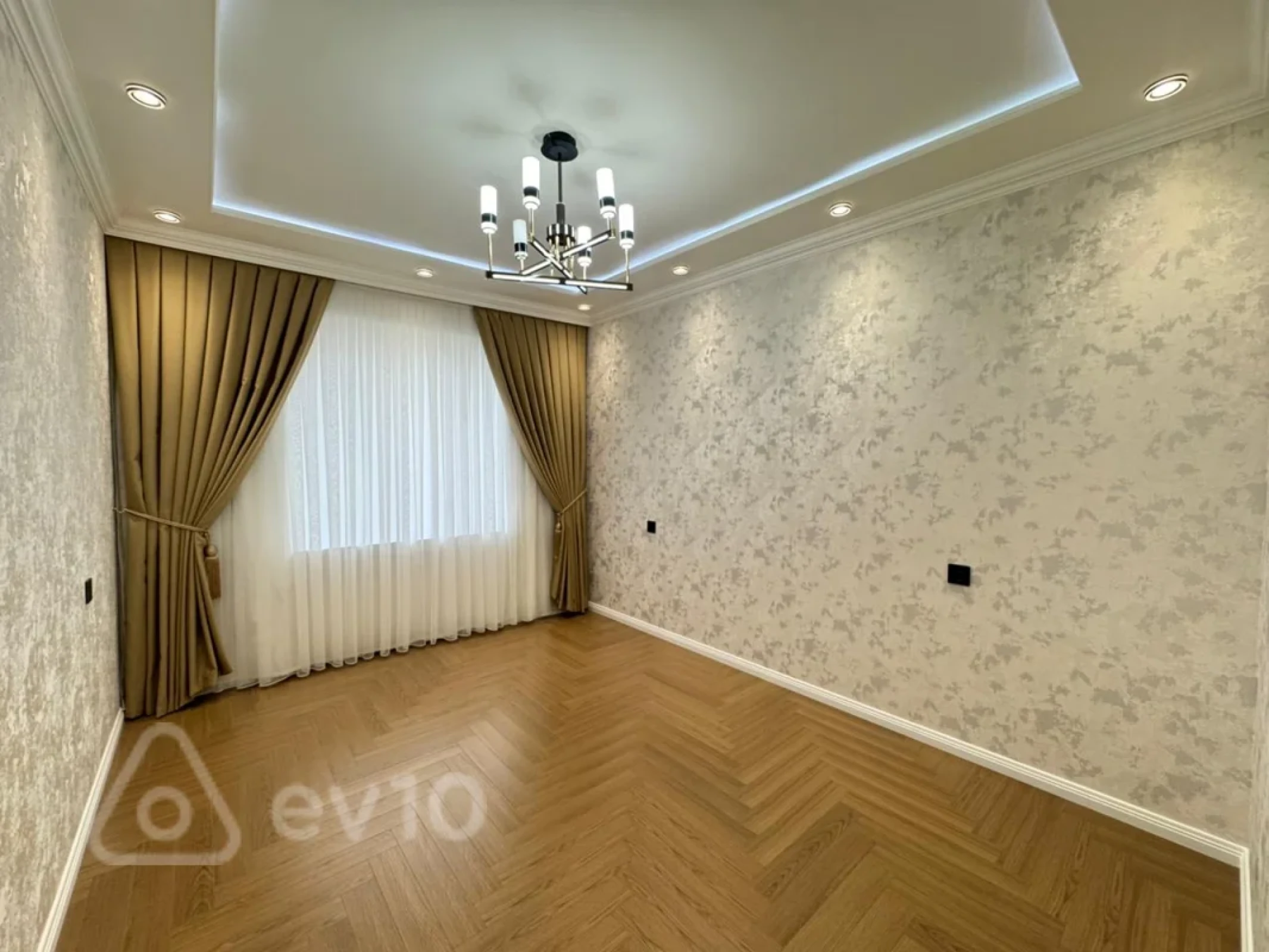 Satılır 3 otaqlı köhnə tikili 75 m²
