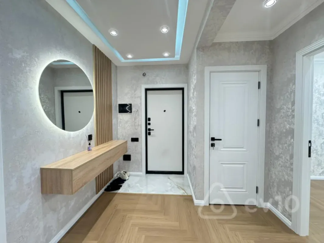 Satılır 3 otaqlı köhnə tikili 75 m²