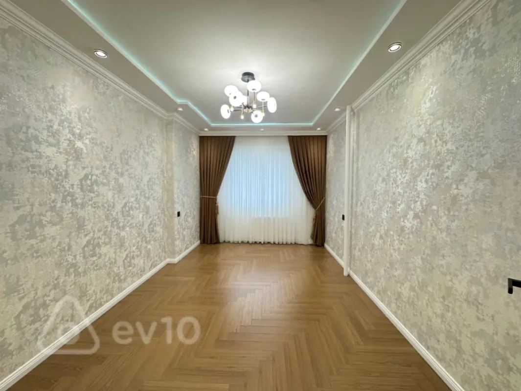 Satılır 3 otaqlı köhnə tikili 75 m²
