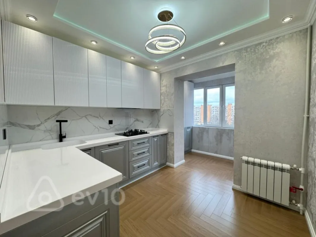Satılır 3 otaqlı köhnə tikili 75 m²