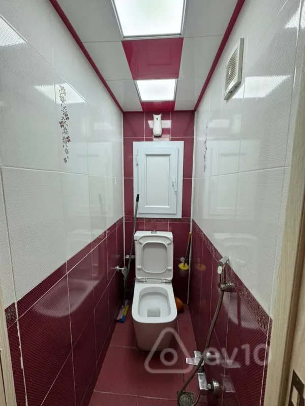 Satılır 3 otaqlı köhnə tikili 75 m²