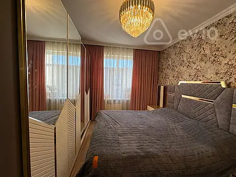 Satılır 3 otaqlı köhnə tikili 75 m²