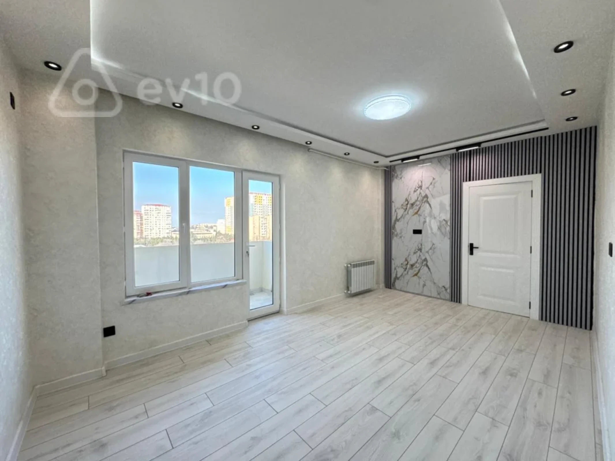 Satılır 2 otaqlı köhnə tikili 45 m²