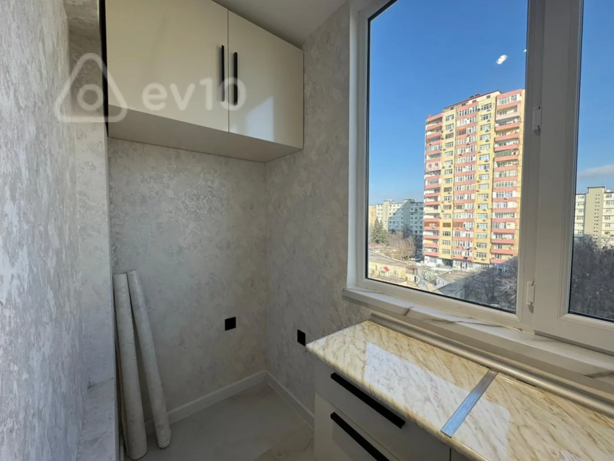 Satılır 2 otaqlı köhnə tikili 45 m²