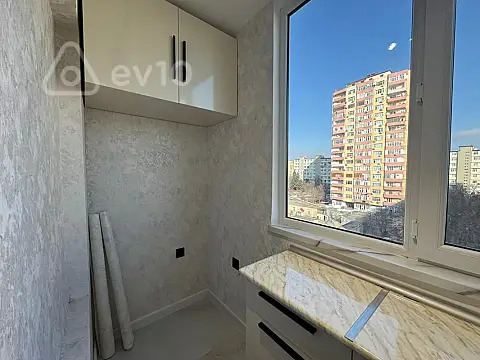 Satılır 2 otaqlı köhnə tikili 45 m²
