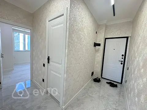 Satılır 2 otaqlı köhnə tikili 45 m²