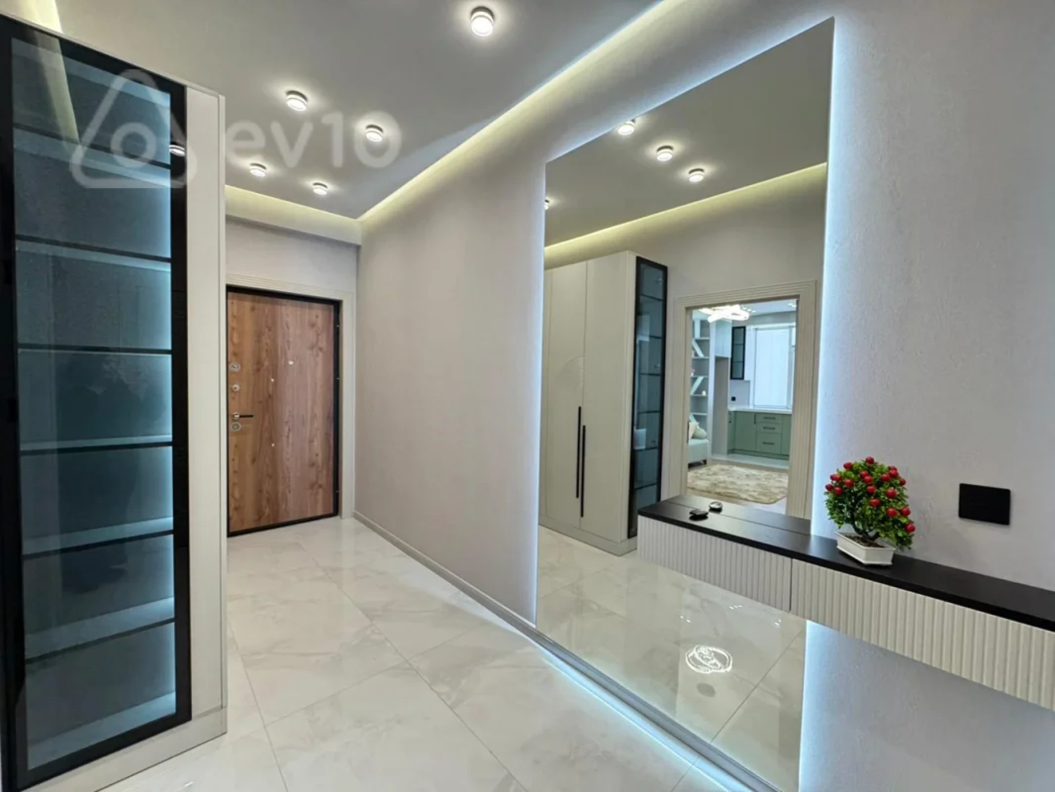 Satılır 2 otaqlı yeni tikili 55 m²