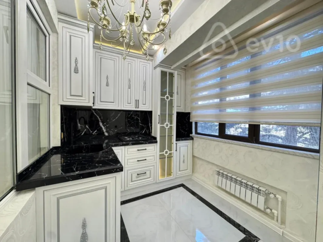 Satılır 3 otaqlı köhnə tikili 60 m²