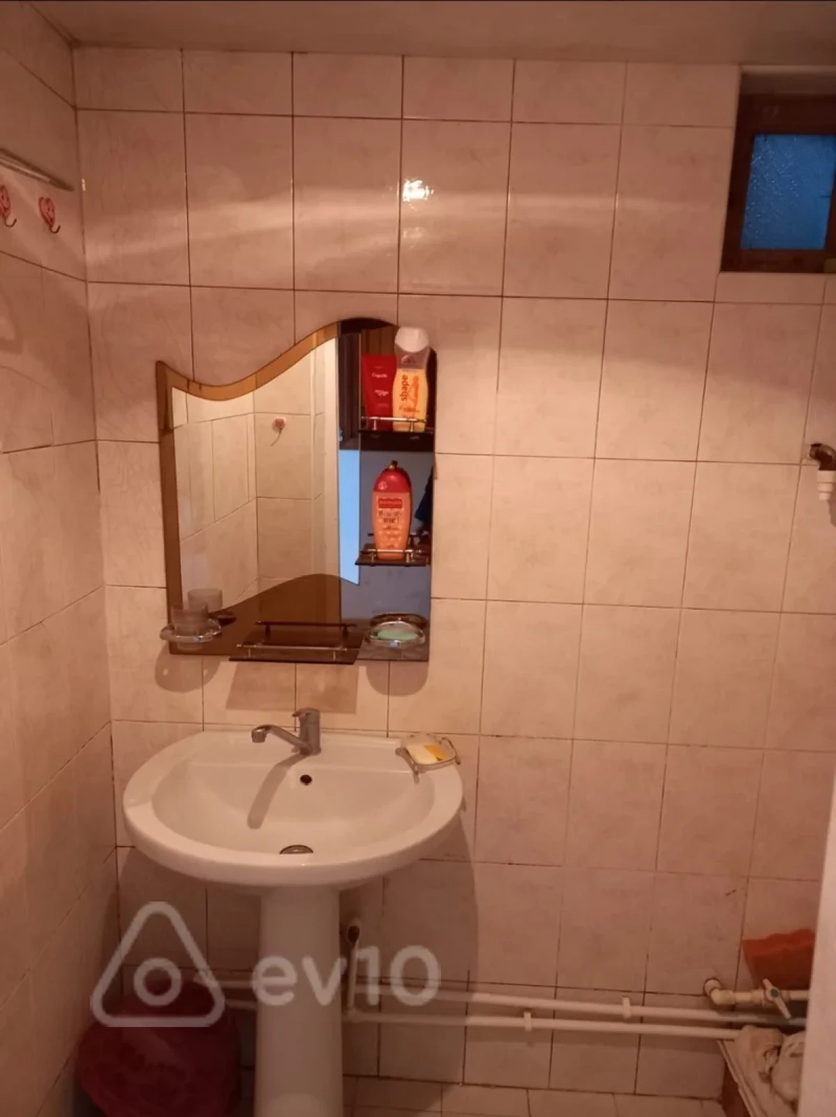 Kirayə verilir 3 otaqlı yeni tikili 70 m²