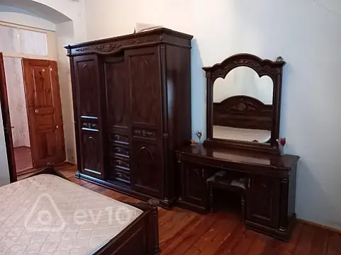 Kirayə verilir 3 otaqlı yeni tikili 70 m²