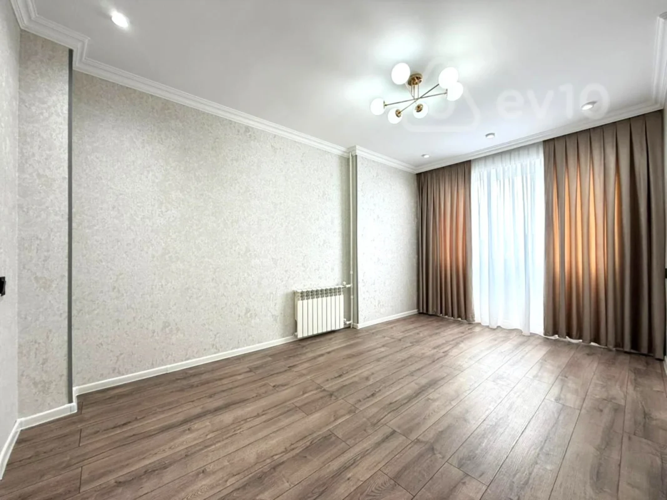 Kirayə verilir 3 otaqlı köhnə tikili 82 m²