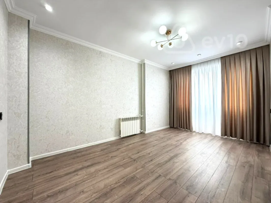 Kirayə verilir 3 otaqlı köhnə tikili 82 m²