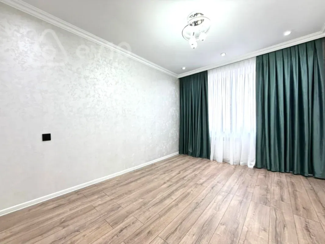 Kirayə verilir 3 otaqlı köhnə tikili 82 m²