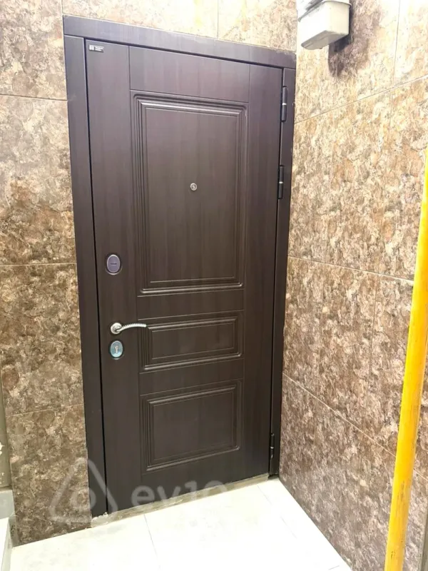 Kirayə verilir 3 otaqlı köhnə tikili 82 m²