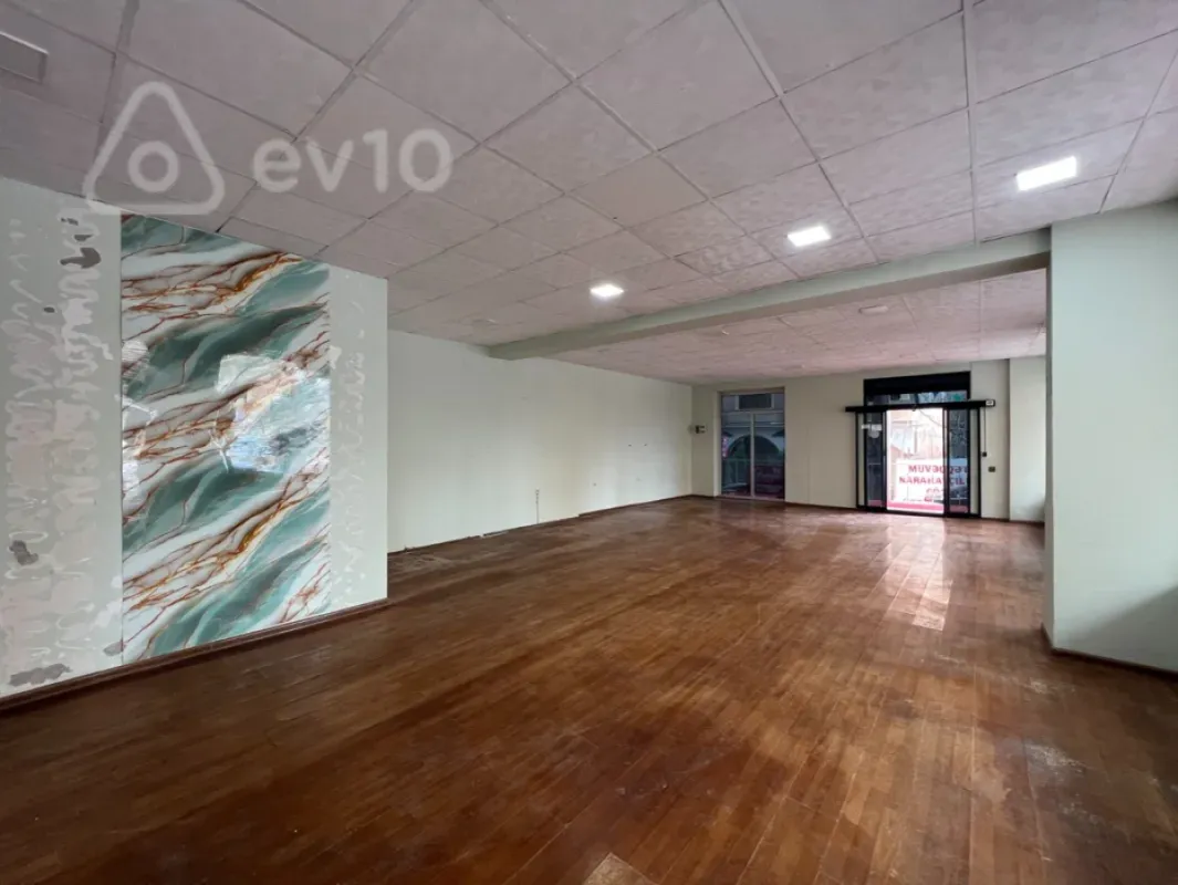 Kirayə verilir 3 otaqlı ofis 150 m²
