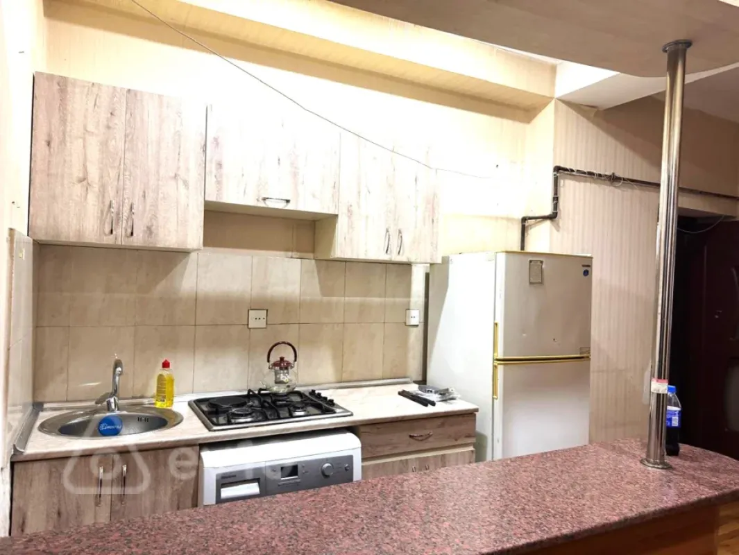 Kirayə verilir 3 otaqlı yeni tikili 80 m²