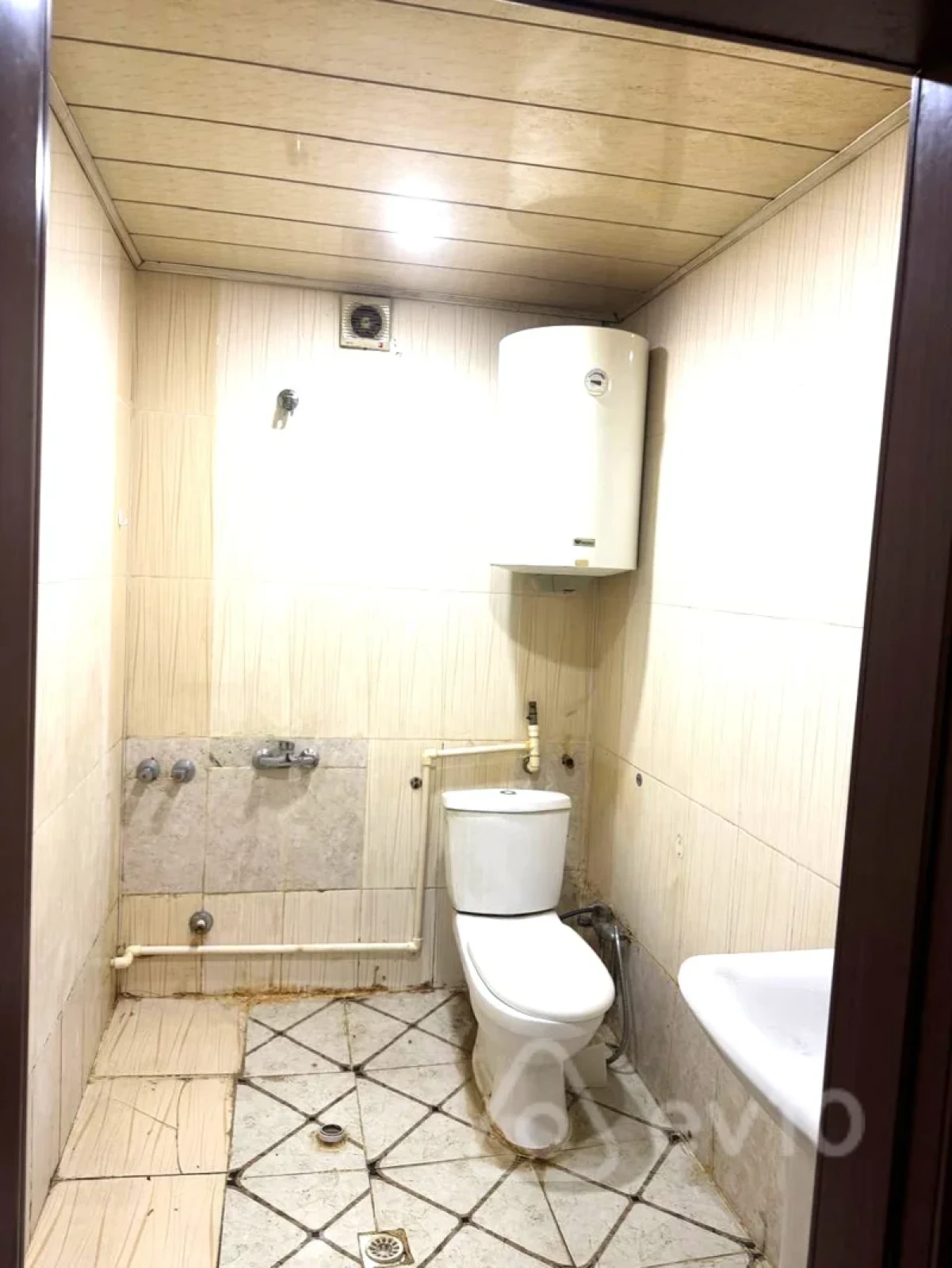 Kirayə verilir 3 otaqlı yeni tikili 80 m²