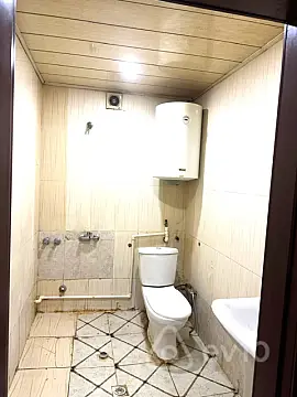 Kirayə verilir 3 otaqlı yeni tikili 80 m²