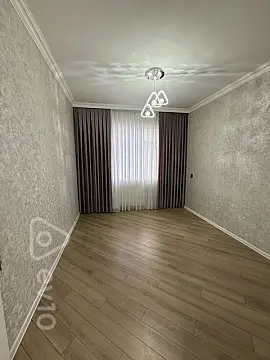 Satılır 3 otaqlı köhnə tikili 85 m²