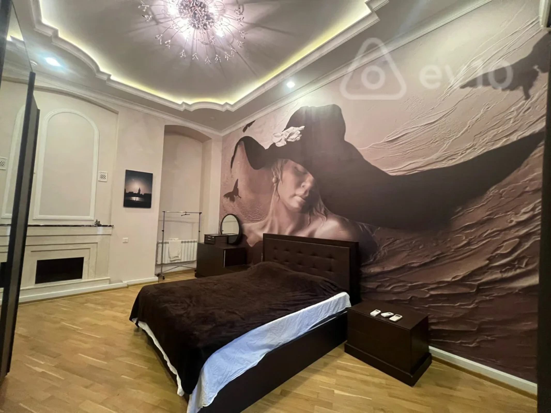 Kirayə verilir 4 otaqlı köhnə tikili 200 m²