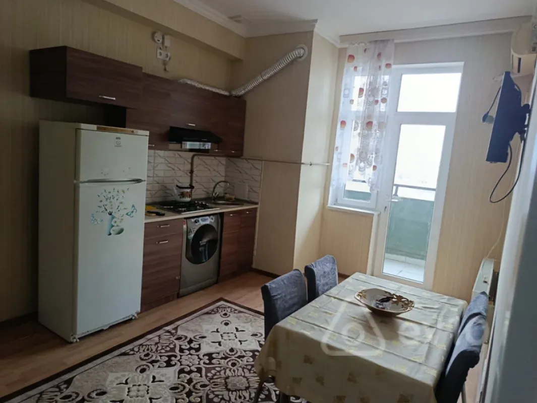 Kirayə verilir 2 otaqlı yeni tikili 50 m²