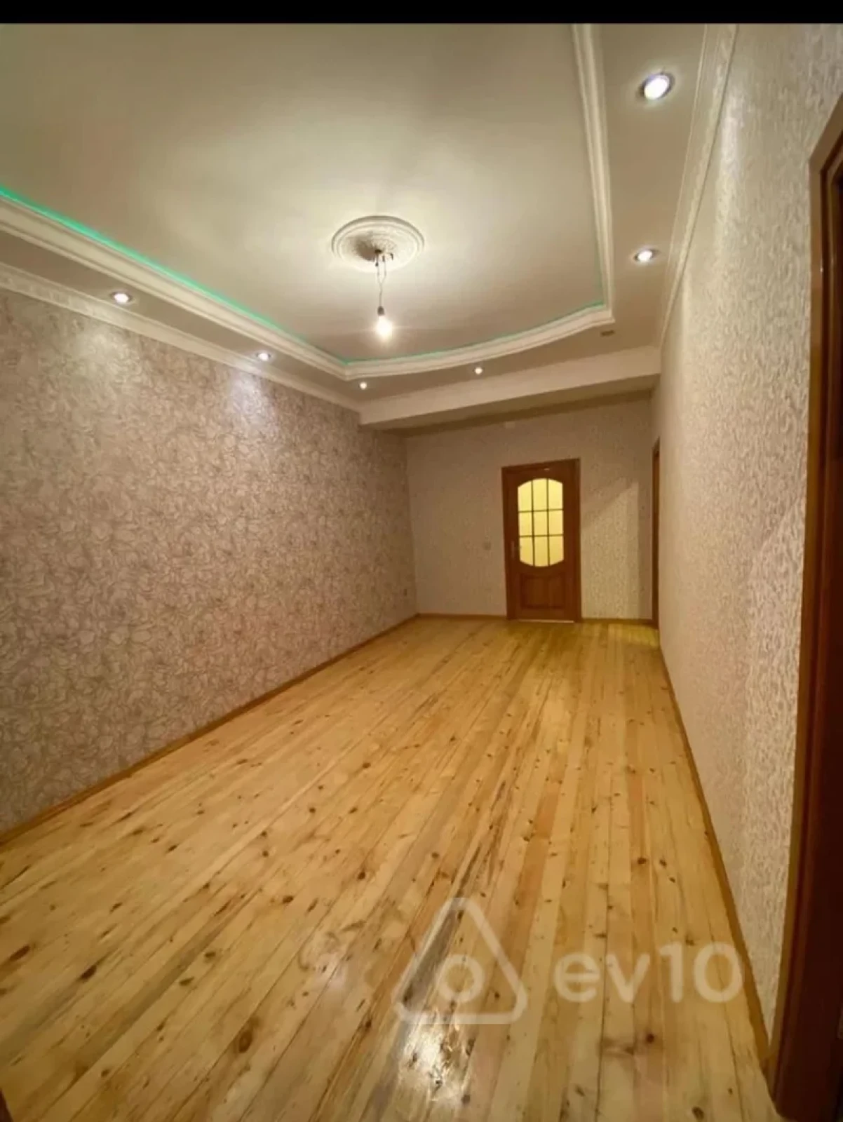 Satılır 2 otaqlı yeni tikili 63 m²