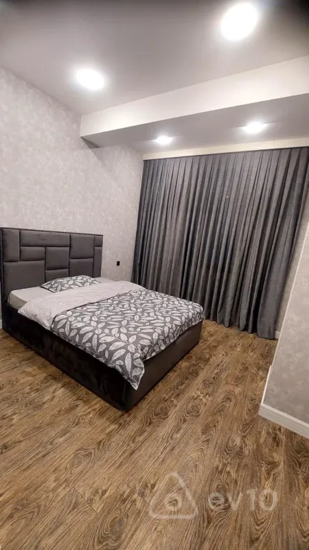 Kirayə verilir 3 otaqlı yeni tikili 100 m²