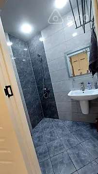 Kirayə verilir 3 otaqlı yeni tikili 100 m²