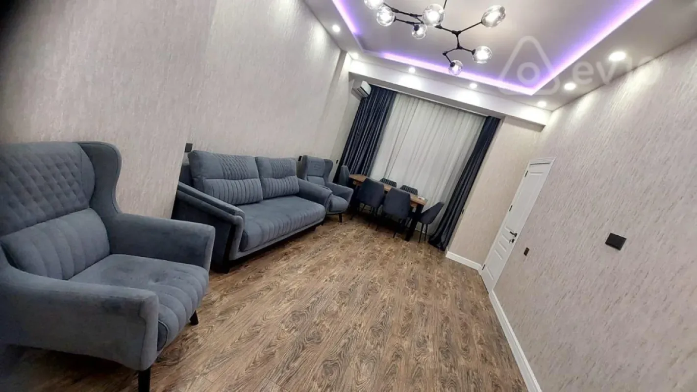 Kirayə verilir 3 otaqlı yeni tikili 100 m²